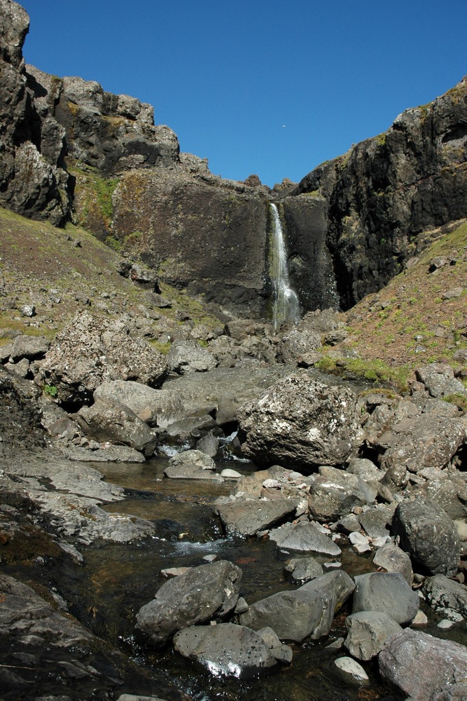Barkinafoss-vesiputous Islannissa