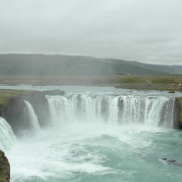 Islannin lukuisat vesiputoukset
